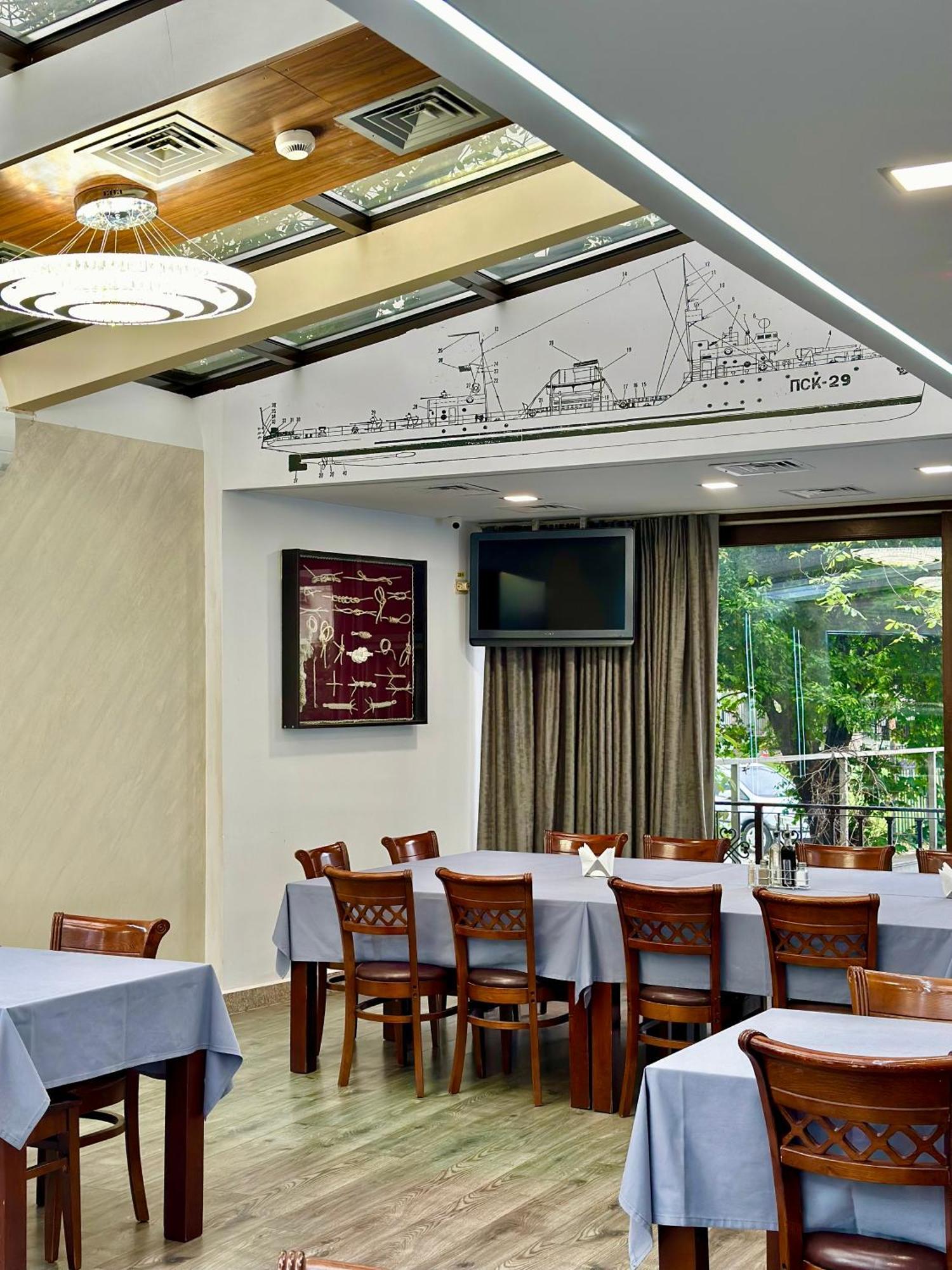 Lira Pacific Aparthotel Constanţa Esterno foto